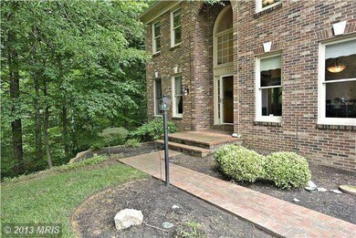 7601 Davis Field Ln, Springfield, VA 22153 - photo 2