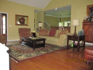 Spacious living room..