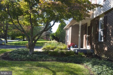 5595 Hunting Horn Dr, Ellicott City, MD 21043 - photo 3