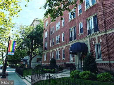 Cavanaugh Courts unit 108, Washington, DC 20036 - photo 2