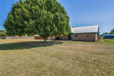 505 Palo Pinto St, Millsap, TX 76066 - photo 2