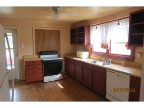 Full Kitchen incl Fridge