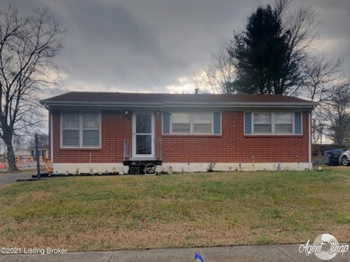 9114 Lantana Dr, Louisville, KY 40229 - photo 3