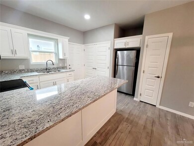 1813 Davenport St unit 4, Weslaco, TX 78596 - photo 4