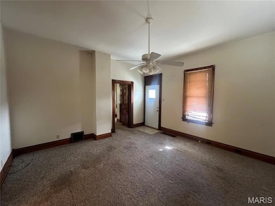 301 E 7th North St, Mount Olive, IL 62069 - photo 3