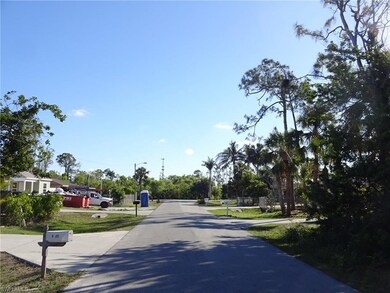 Looking south to Mitchell cul de sac from the vaca