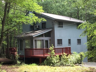 803 Boulder Ct N, Blooming Grove Township, PA 18428 - photo 2