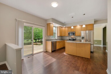 1902 Sawmill Ct, Frederick, MD 21702 - photo 2