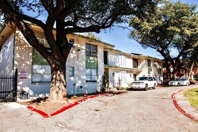 5425 Gaston Ave unit 207, Dallas, TX 75214 - photo 2