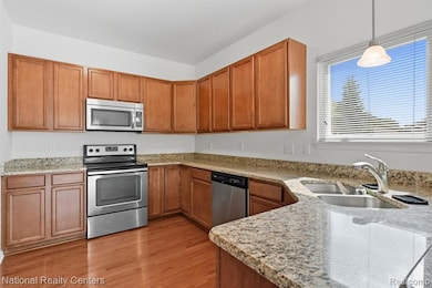 4160 Wrenwood Ln unit 29, Canton, MI 48188 - photo 6