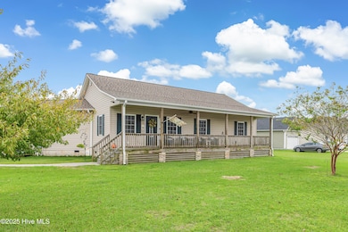 6325 Mallard Duck Ln, Southport, NC 28461 - photo 3