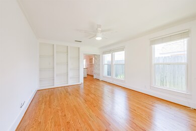 757 E 16th St, Houston, TX 77008 - photo 3