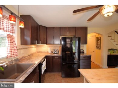 2922 Diamond St, Hatfield, PA 19440 - photo 6