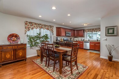 14 Jamesway Dr, Litchfield, NH 03052 - photo 4