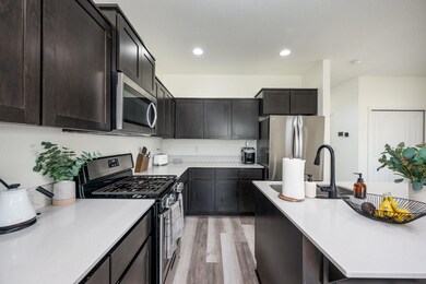 28-web-or-mls-7-15-25 20561 SE Evian Ave