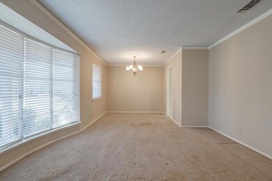 17 Lincolnshire Cir, Bedford, TX 76021 - photo 6