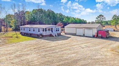 2310 Devils Racetrack Rd, Four Oaks, NC 27524 - photo 2