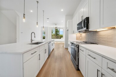 13351 Goodland St unit 207, Farmers Branch, TX 75234 - photo 4