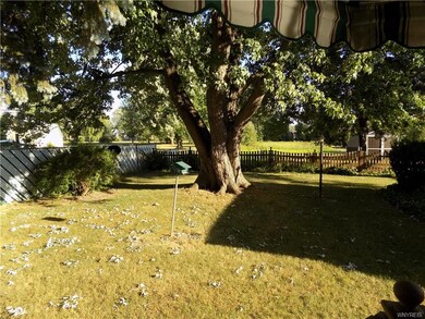 1333 Forbes St, North Tonawanda, NY 14120 - photo 4