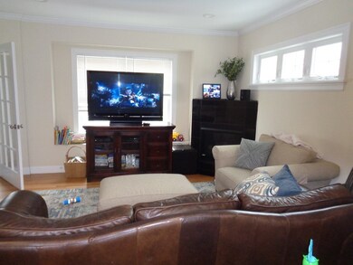 9 Church Rd unit 1, Newton, MA 02458 - photo 3