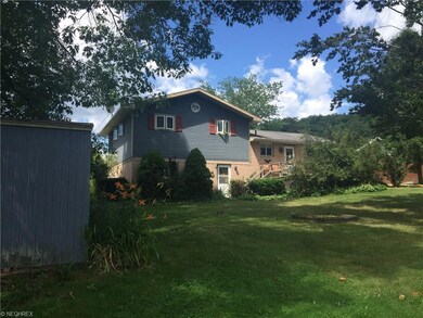 1345 Parkview Dr, Wellsville, OH 43968 - photo 2