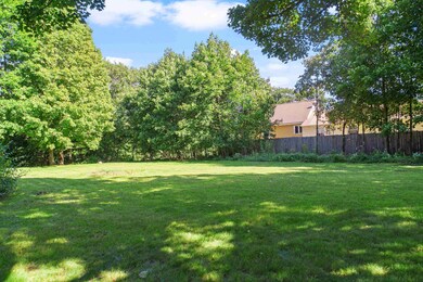 40 Elm St, Goffstown, NH 03045 - photo 3