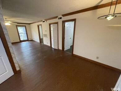 3537 Ivy Commons Dr unit 302, Raleigh, NC 27606 - photo 5