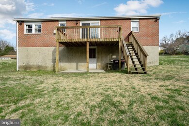 9500 Gunview Rd, Nottingham, MD 21236 - photo 7