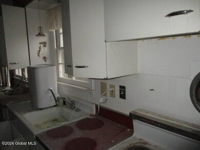 96 Sheridan St, Glens Falls, NY 12801 - photo 6