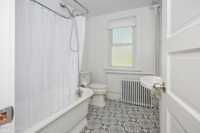 13 Fairfield Ave unit 2nd Floor, Old Greenwich, CT 06870 - photo 5