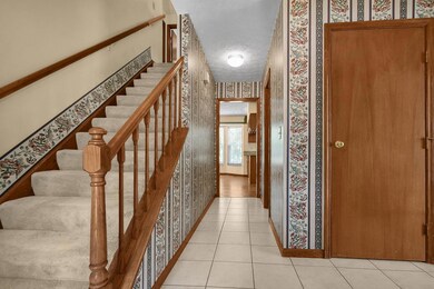 402 Woodbrie Ct, Columbus, OH 43230 - photo 5