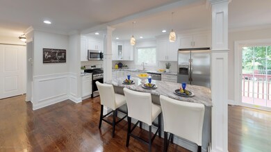 7-6th-St-Kitchen