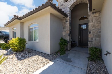 3411 W 2530 S, Hurricane-John David Mich