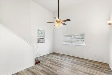 231 W Hull St, Denison, TX 75020 - photo 4