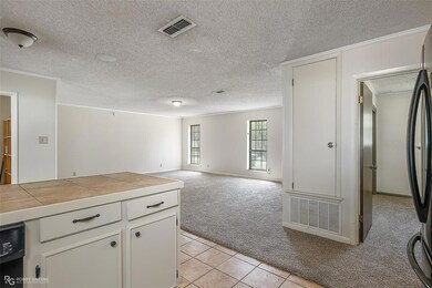 618 W Nevada Ave, Vivian, LA 71082 - photo 7