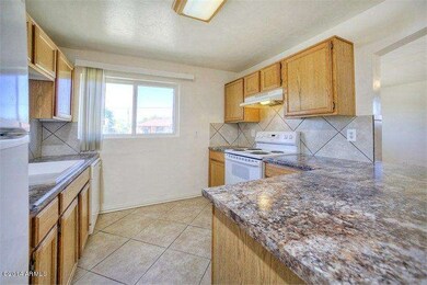 23RD AVE KITCHEN 2