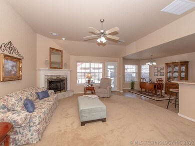 Open Concept Living, Kitchen, Dining. Lots of Natu