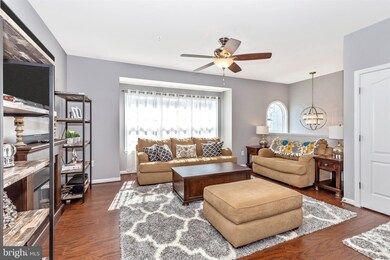 10352 Lantern Ln, Hagerstown, MD 21740 - photo 4