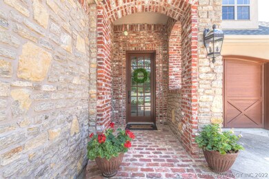 AN INVITING ENTRY