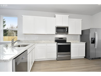 5909 NE 68th St, Vancouver, WA 98661 - photo 6