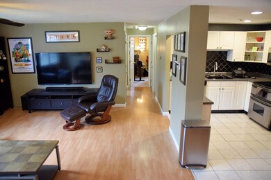 6 Tara Dr unit 5, Weymouth, MA 02188 - photo 2