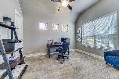 29043 Front Gate, Fair Oaks Ranch, TX 78015 - photo 5