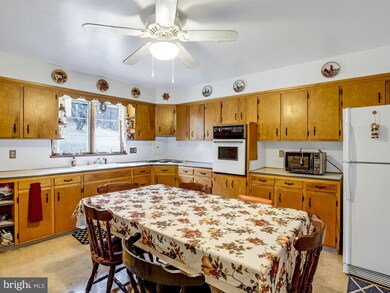 245 Walters Ave, Orwigsburg, PA 17961 - photo 4