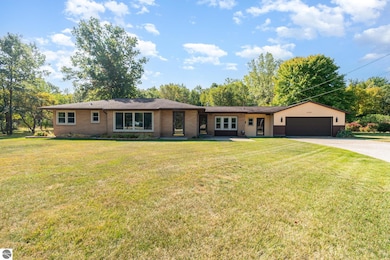 4395 W Isabella Rd, Shepherd, MI 48883 - photo 4