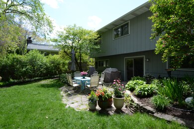 936 S Raddant Rd, Batavia, IL 60510 - photo 4