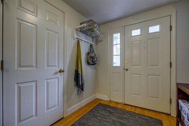 5 Walnut Cir, Merrimack, NH 03054 - photo 4