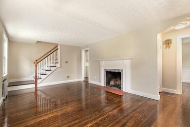 32 Forest St, Wakefield, MA 01880 - photo 4