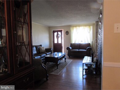 806 Crescent Dr, Glenolden, PA 19036 - photo 5