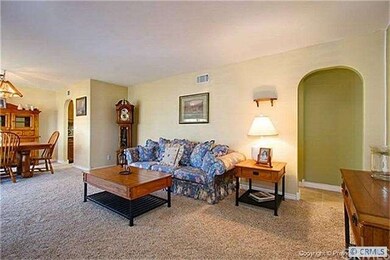 smooth ceilings, custom colors, entry archways add