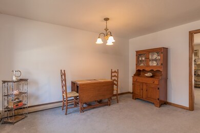 127 Pennacook Dr, Leominster, MA 01453 - photo 4